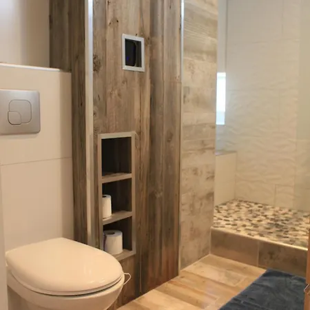 Appartement Hotegam Agency, 70 Rue Thiers Championnet, Close Sncf, New & Design, 2 Bedrooms, 1 Office *