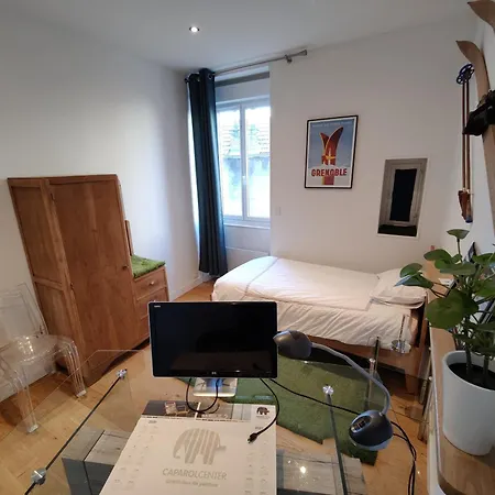 Hotegam Agency, 70 Rue Thiers Championnet, Close Sncf, New & Design, 2 Bedrooms, 1 Office Apartamento *