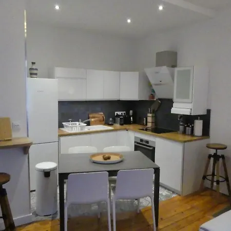 Апартаменты Hotegam Agency, 70 Rue Thiers Championnet, Close Sncf, New & Design, 2 Bedrooms, 1 Office