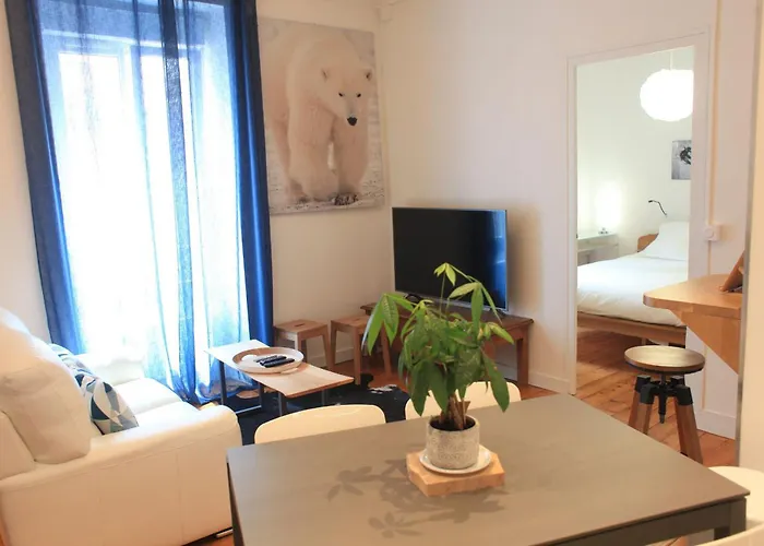 Hotegam Agency, 70 Rue Thiers Championnet, Close Sncf, New & Design, 2 Bedrooms, 1 Office Διαμέρισμα *