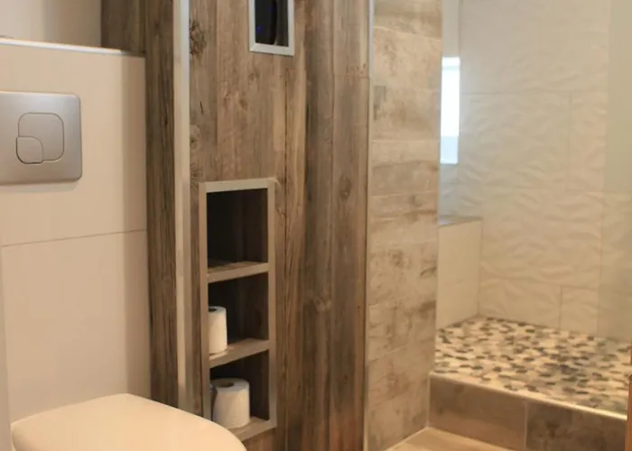 Apartamento Hotegam Agency, 70 Rue Thiers Championnet, Close Sncf, New & Design, 2 Bedrooms, 1 Office *