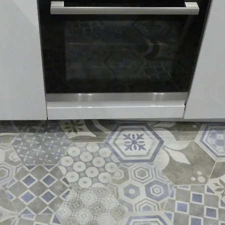 Hotegam Agency, 70 Rue Thiers Championnet, Close Sncf, New & Design, 2 Bedrooms, 1 Office דירה